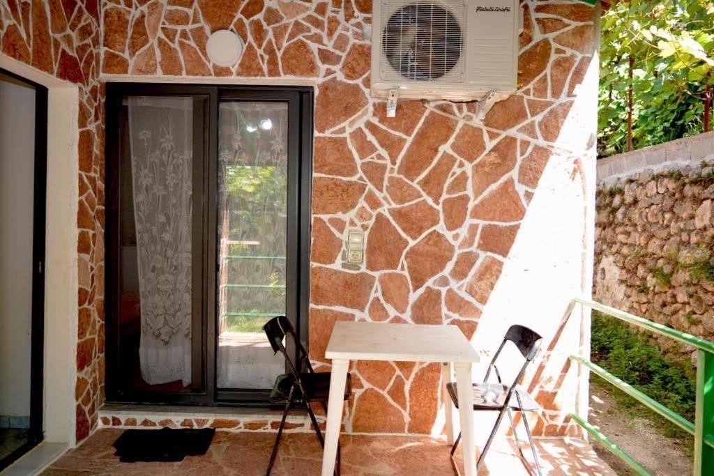 Romeo'S Guest House 2 Piqeras Экстерьер фото